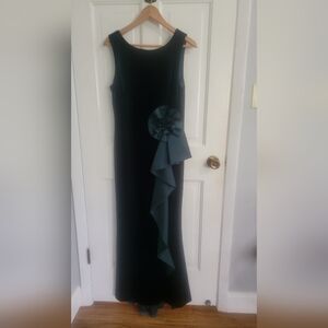 Jessica Howard Velvet Gown
